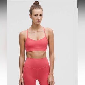 NWT Lululemon Flow Y Bra Nulu Light Support Size 4